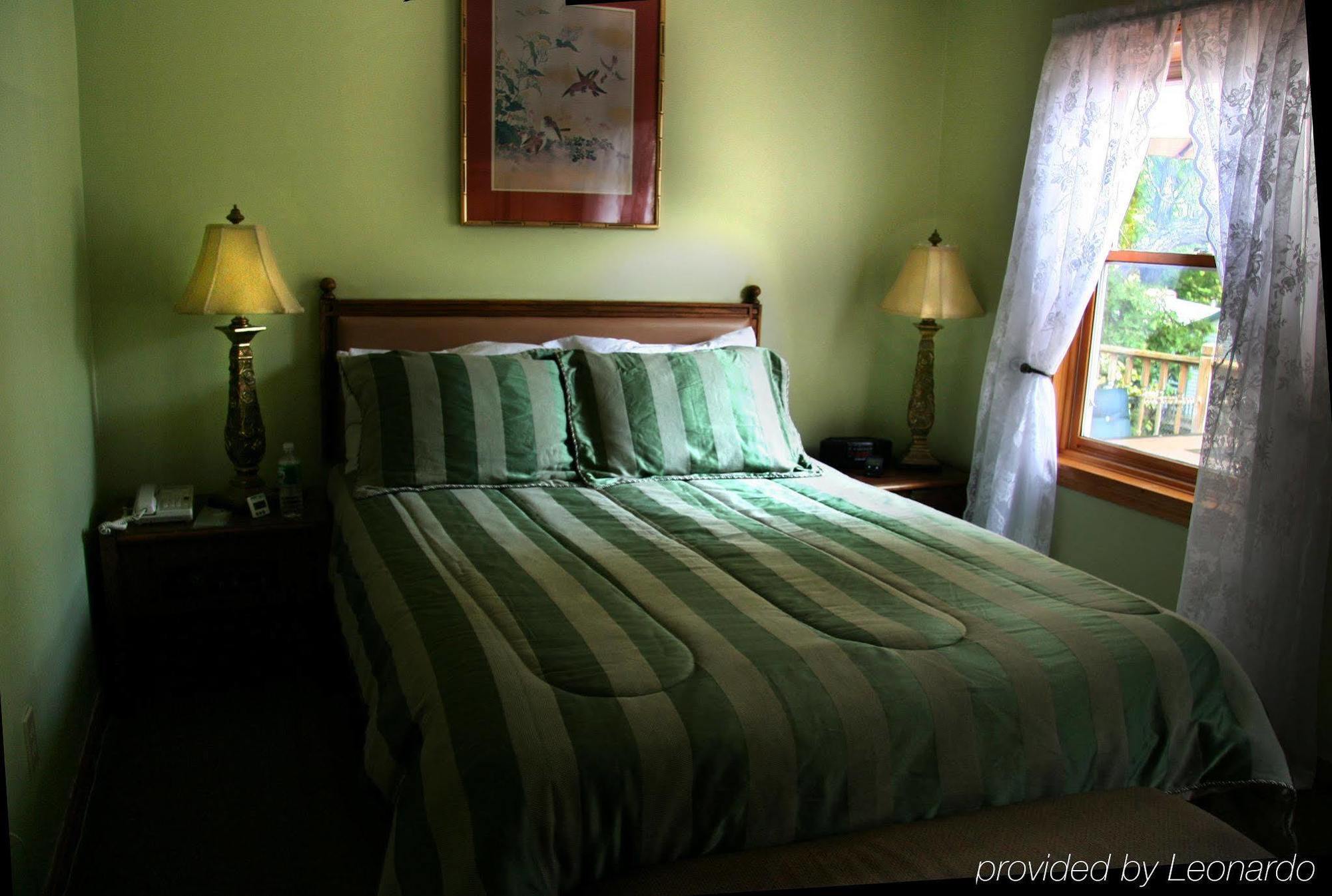 Marthas Vineyard Resort Oak Bluffs Room photo